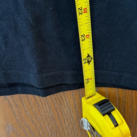 Breast Cancer Awareness Women's Shirt Pink Is The New Black Sz M - Picture 4 of 5